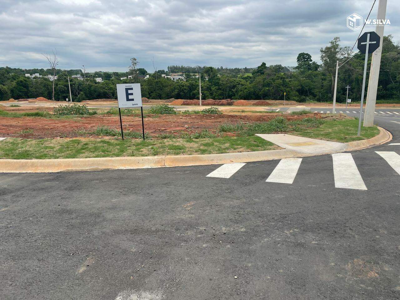 Terreno em condomínio à venda no Villa Trivento: 