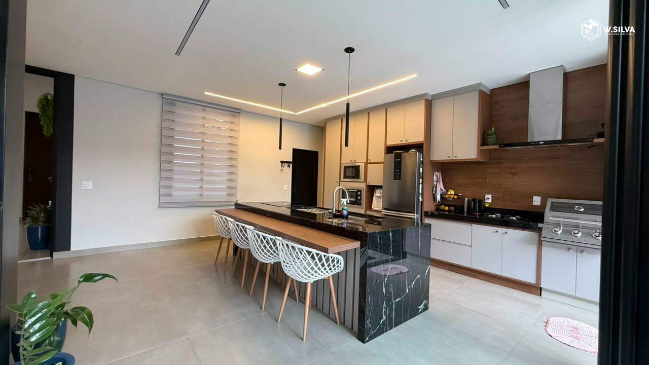Casa em Condomínio à venda no Condomínio Residencial Evidências: