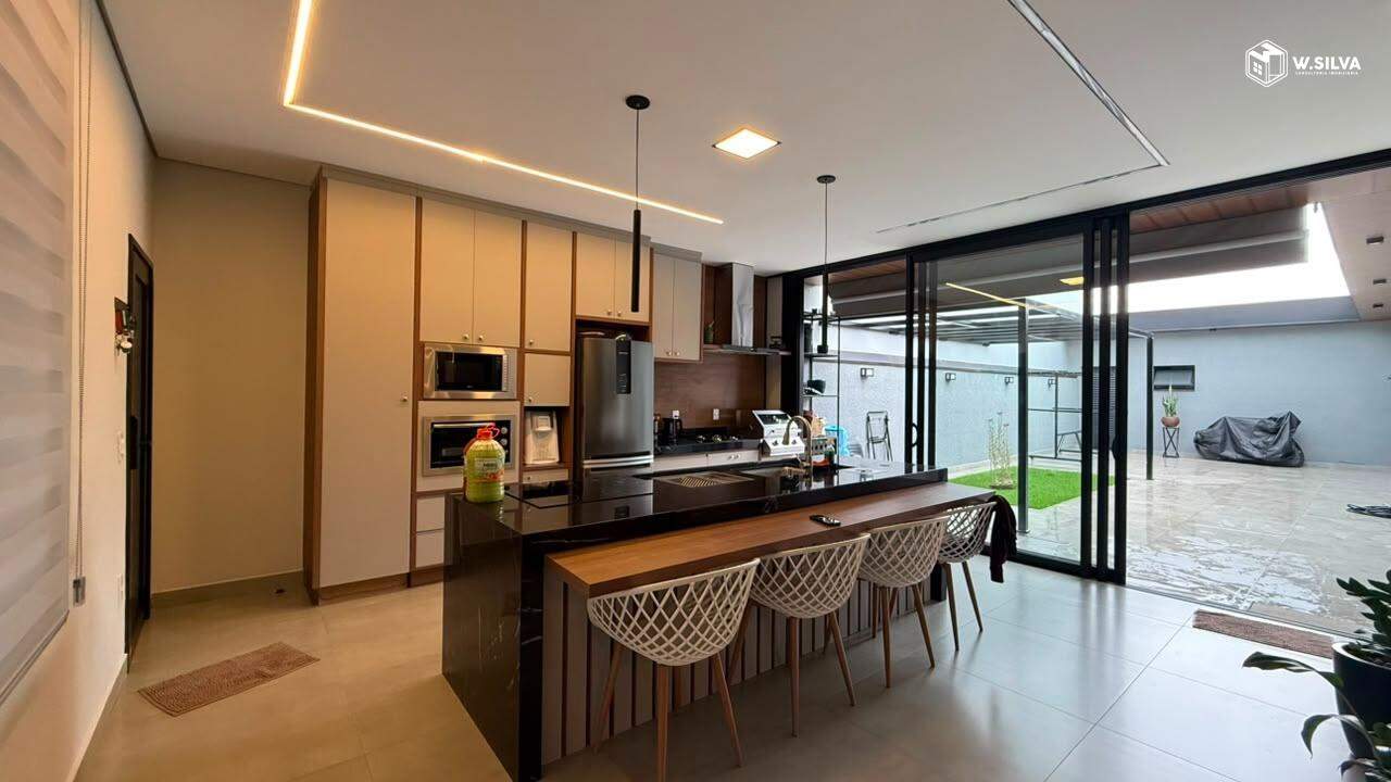 Casa em Condomínio à venda no Condomínio Residencial Evidências: