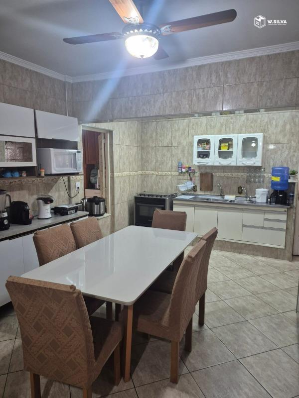 Casa à venda no Jardim do Sol: