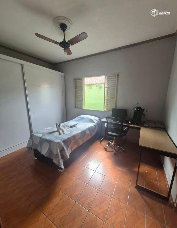 Casa à venda no Jardim do Sol: