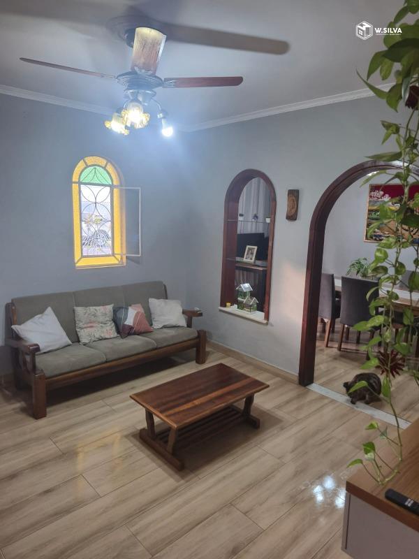 Casa à venda no Jardim do Sol: