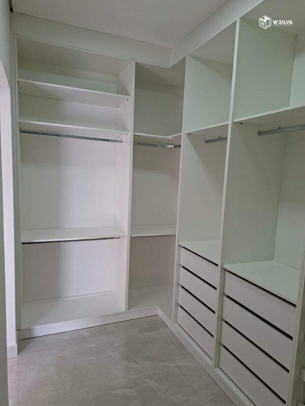 Casa em Condomínio à venda no Condomínio Residencial Evidências: