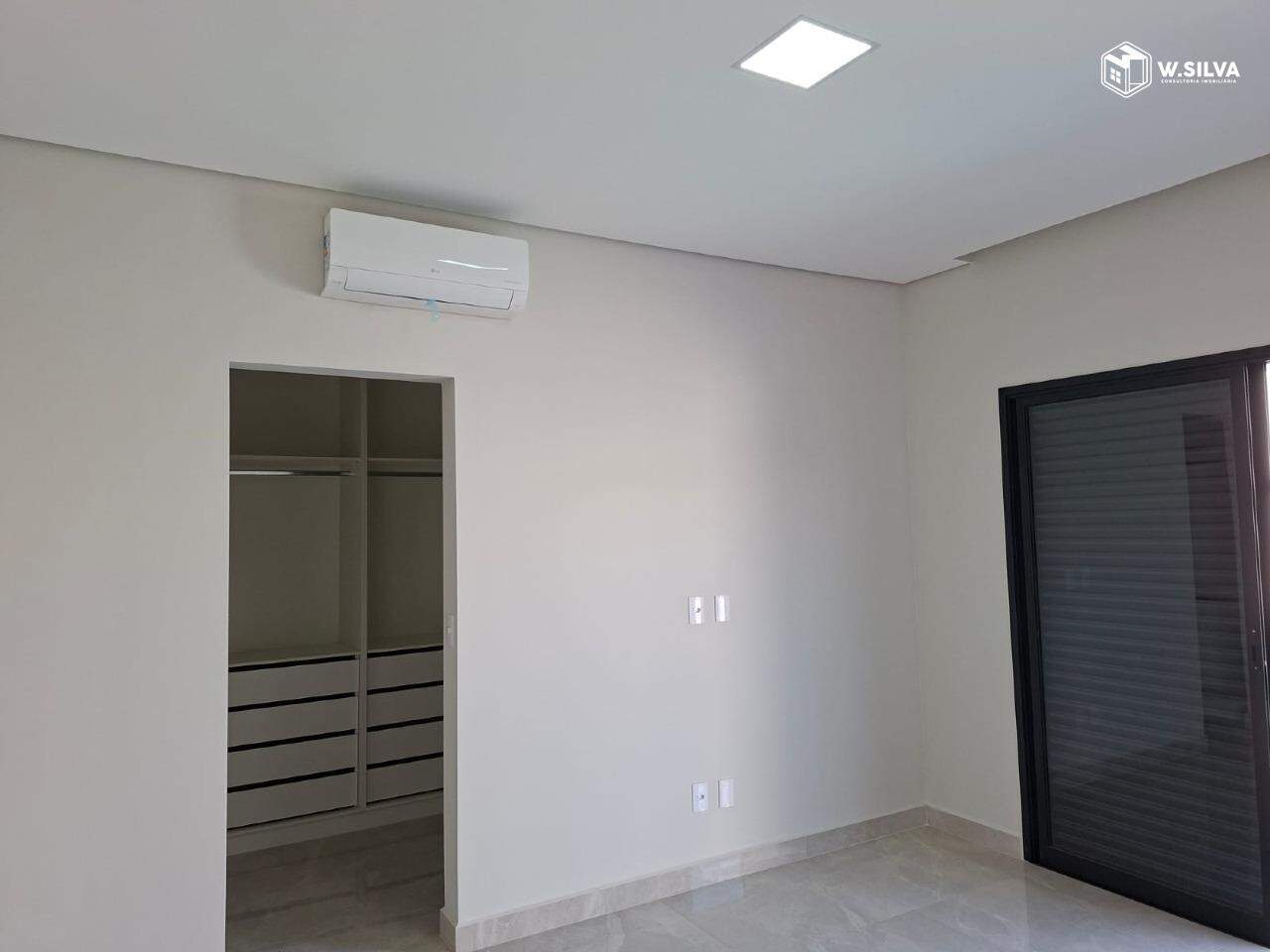 Casa em Condomínio à venda no Condomínio Residencial Evidências:
