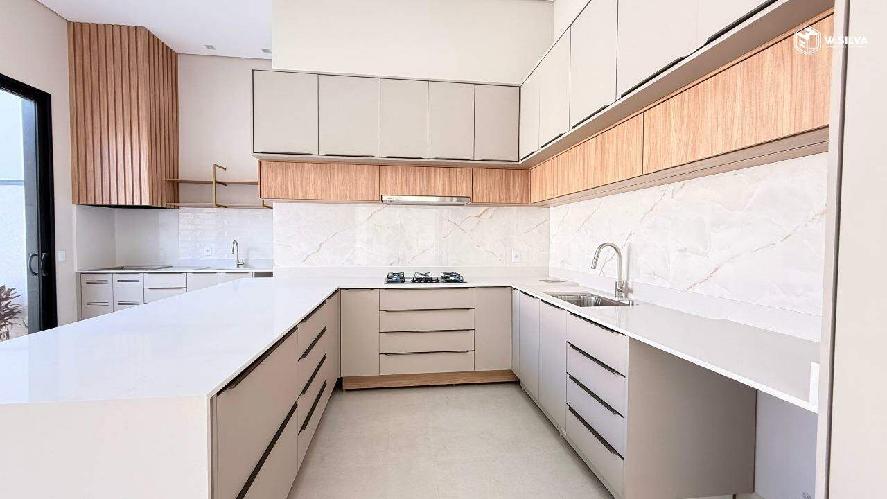 Casa em Condomínio à venda no Jardim Laguna: