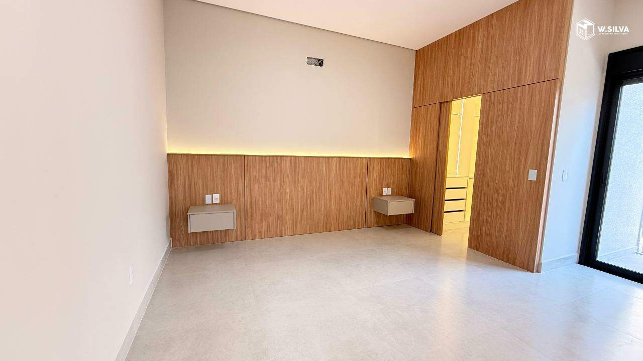 Casa em Condomínio à venda no Jardim Laguna:
