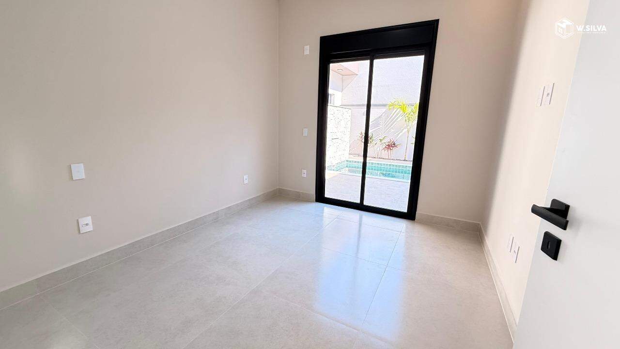 Casa em Condomínio à venda no Jardim Laguna: