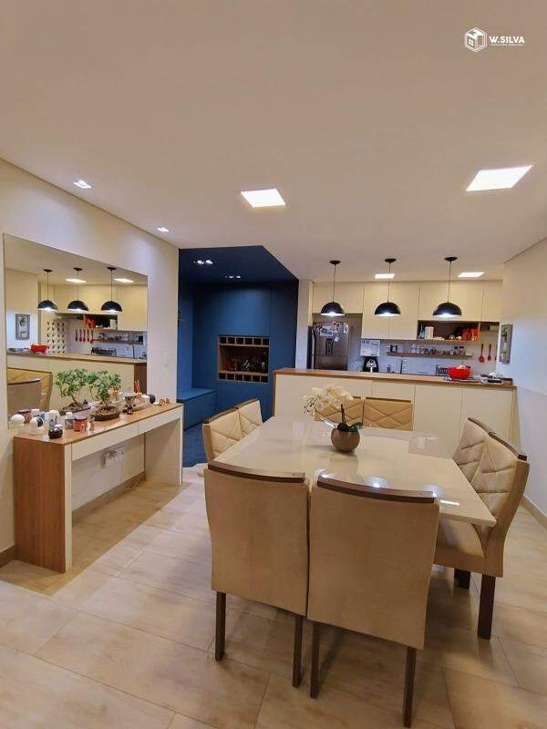 Apartamento à venda no Edifício Cambury:
