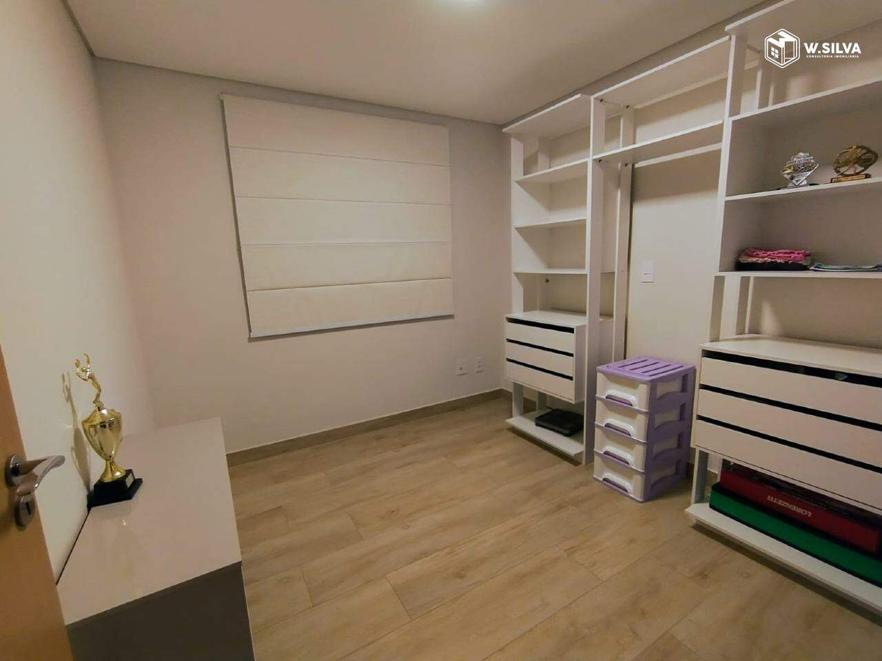 Apartamento à venda no Edifício Cambury: