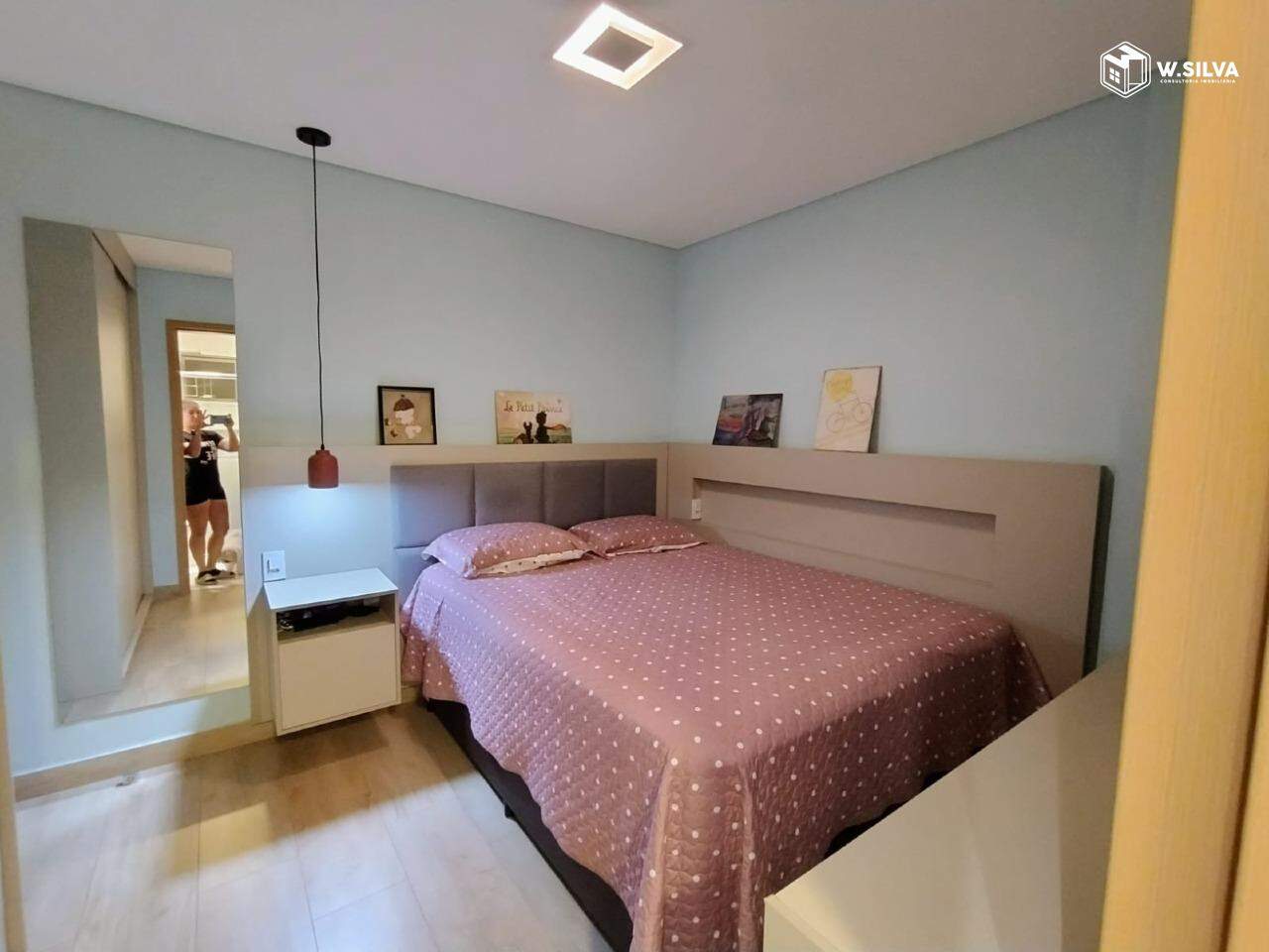 Apartamento à venda no Edifício Cambury: