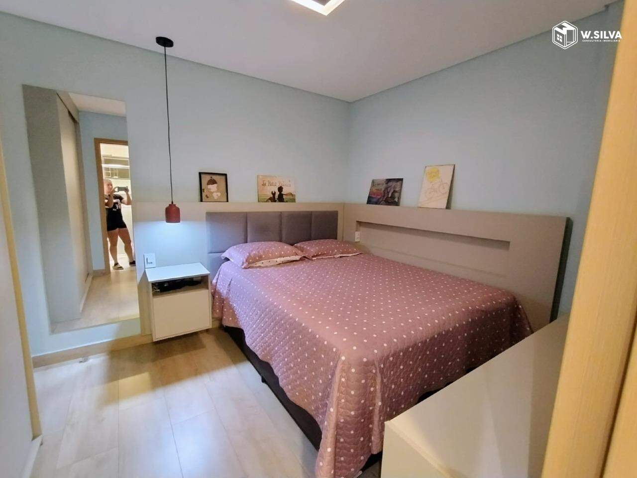 Apartamento à venda no Edifício Cambury: