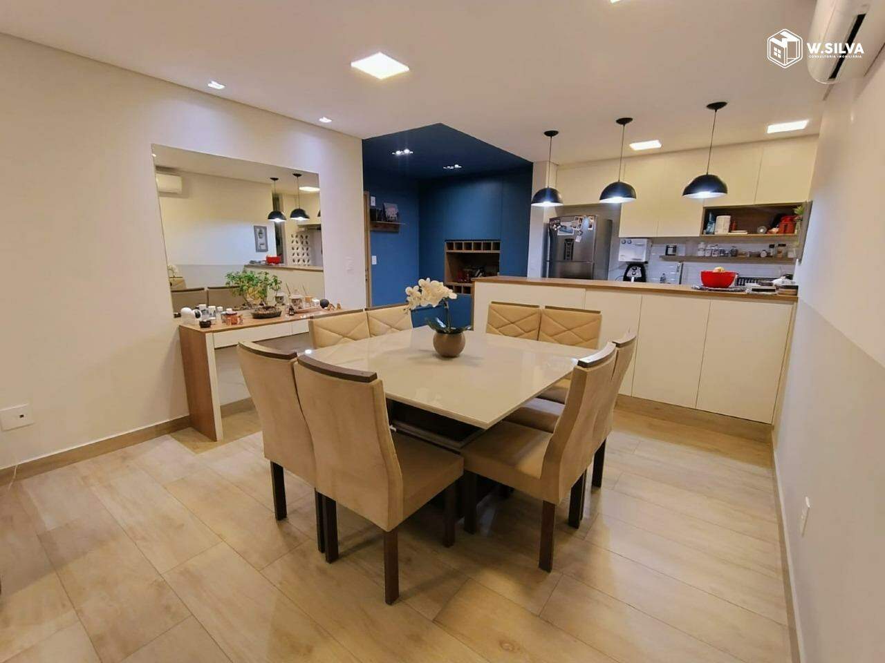 Apartamento à venda no Edifício Cambury: