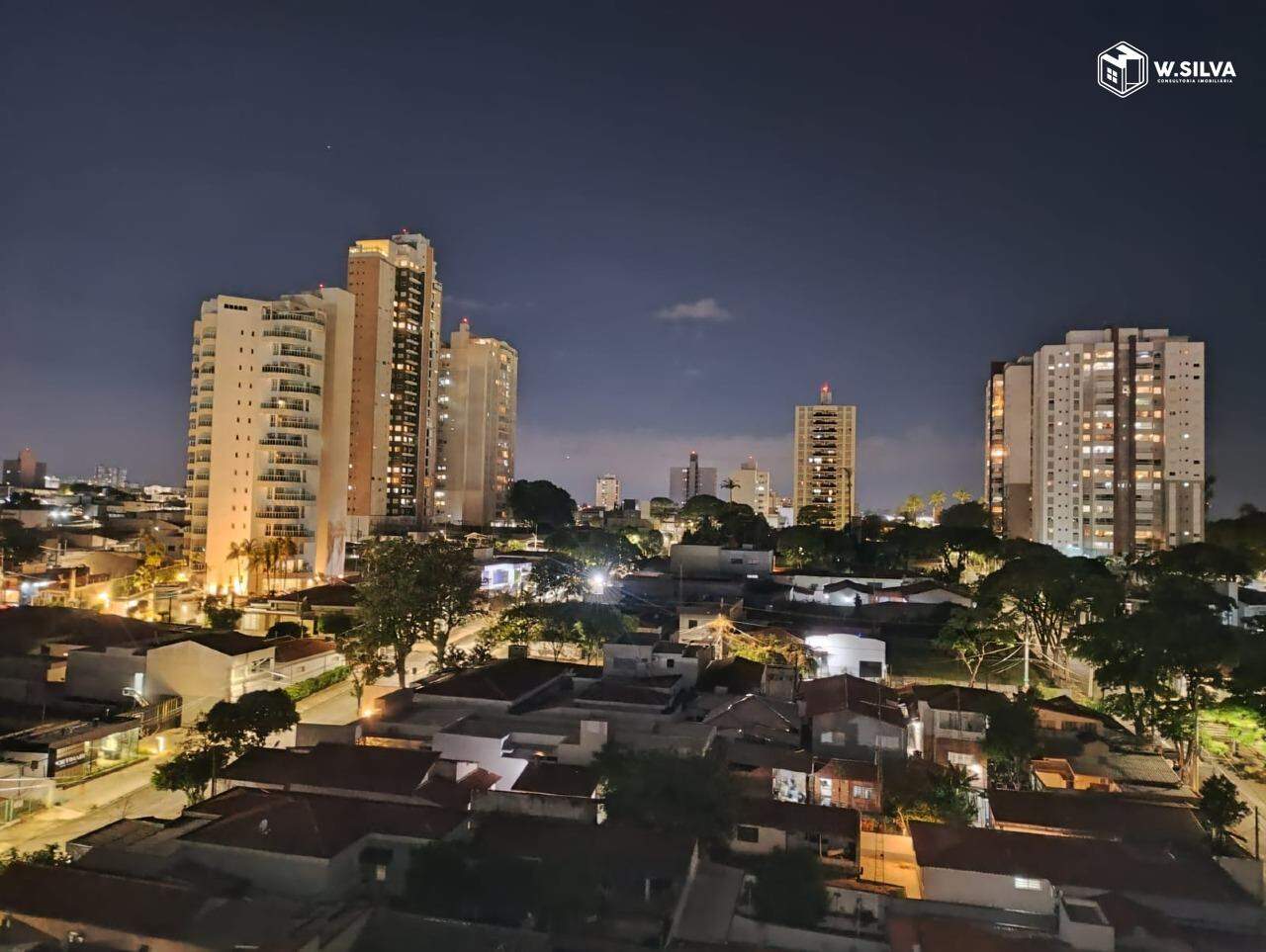 Apartamento à venda no Edifício Cambury: