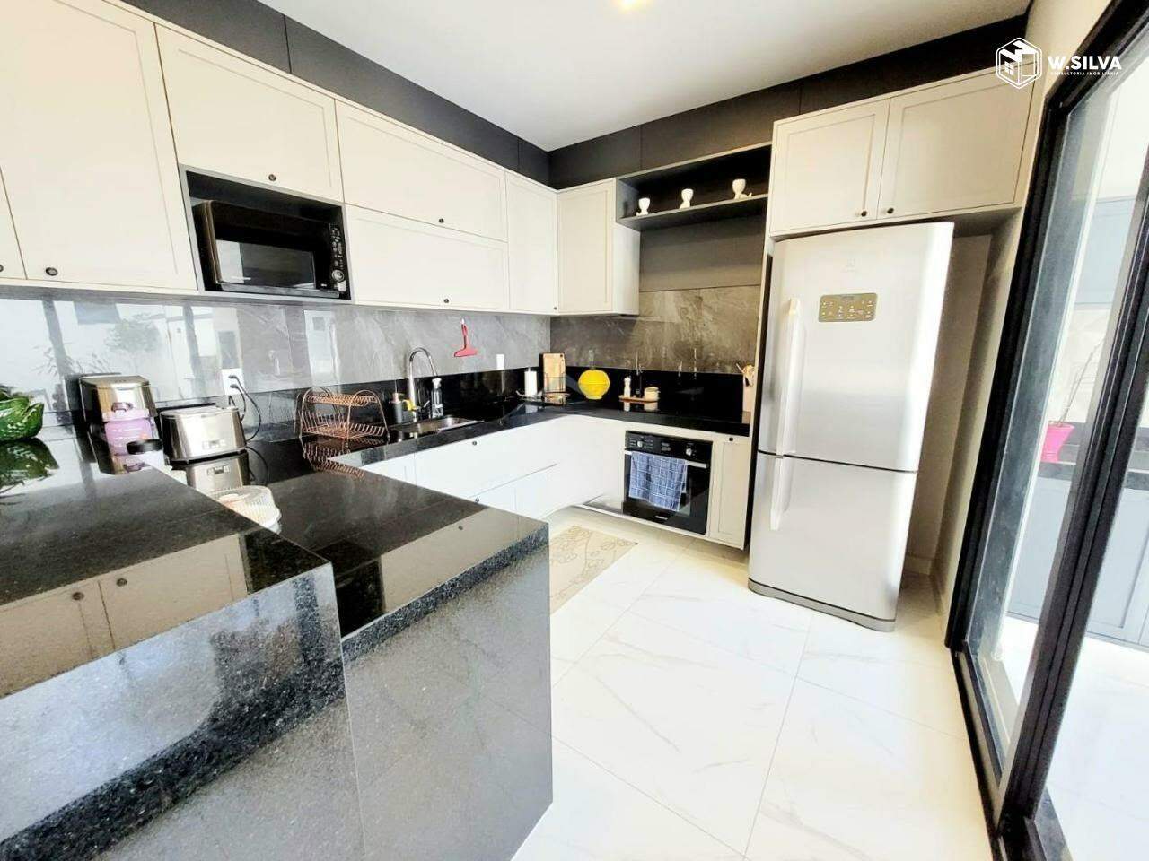 Casa em Condomínio à venda no Condomínio Park Gran Reserve: