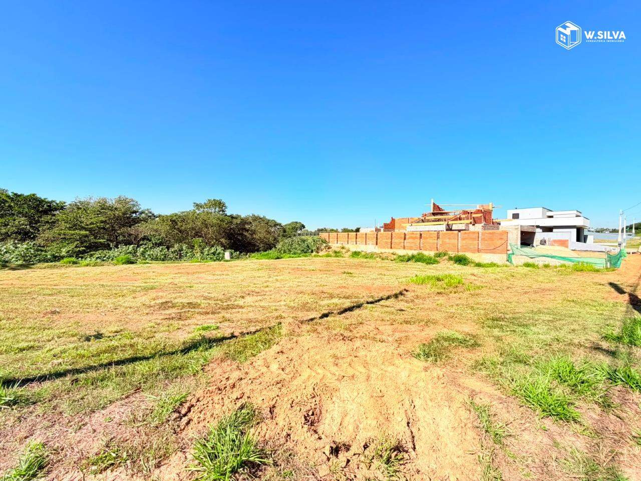 Terreno em condomínio à venda no Condomínio Quintas da Terracota: 