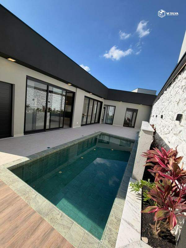 Casa em Condomínio à venda no Condomínio Park Gran Reserve: 