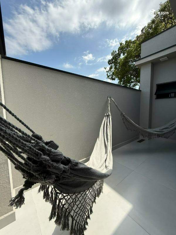 Casa em Condomínio à venda no Casa do Lago: