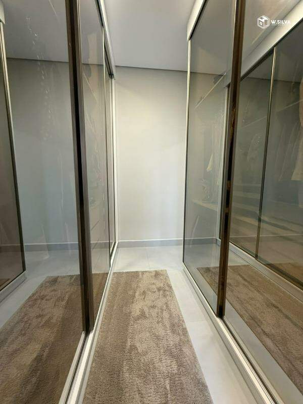 Casa em Condomínio à venda no Casa do Lago: