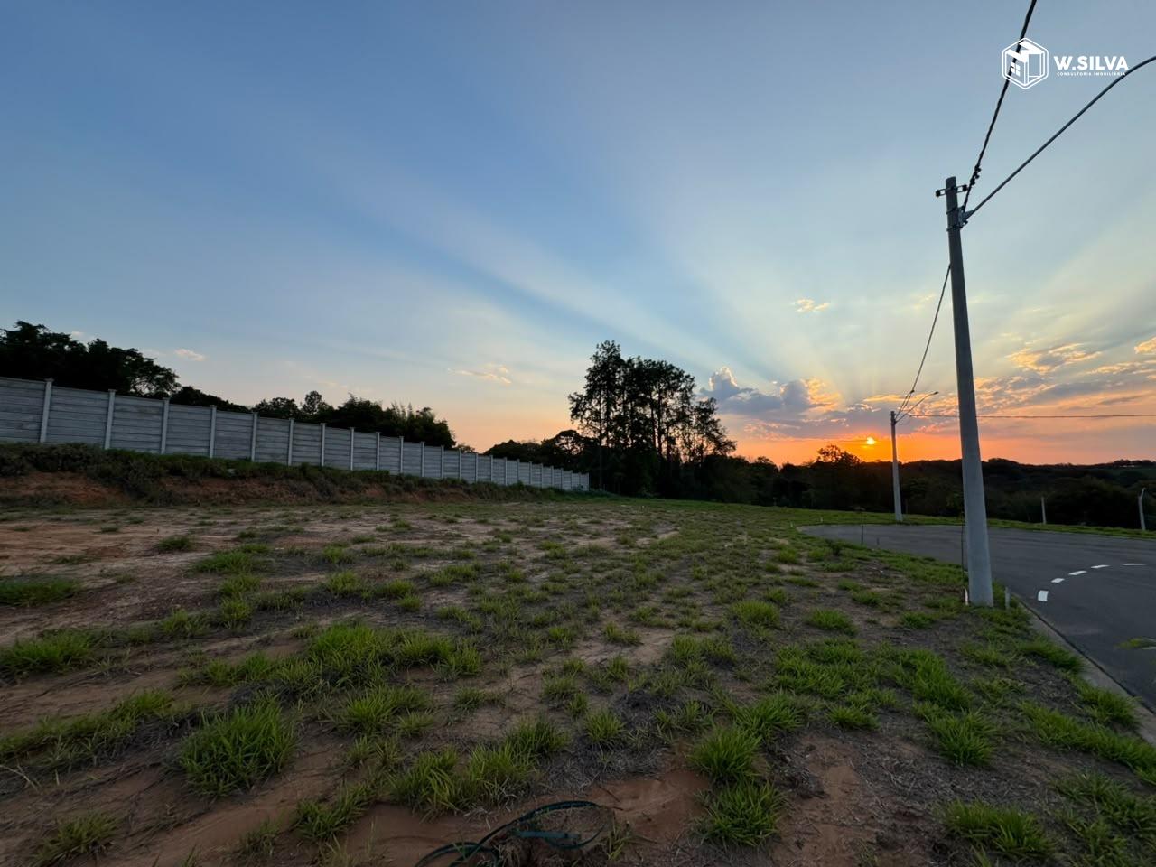 Terreno em condomínio à venda no Condomínio Reserva Bothanica: