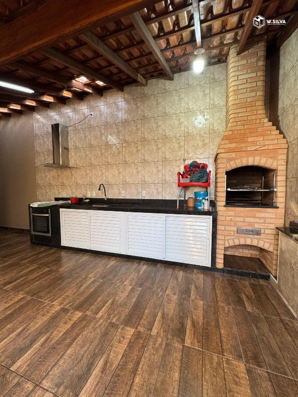 Casa à venda no Jardim Regina: 