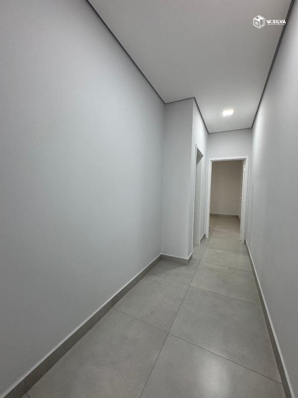 Casa em Condomínio à venda no Condomínio Park Gran Reserve: Corredor