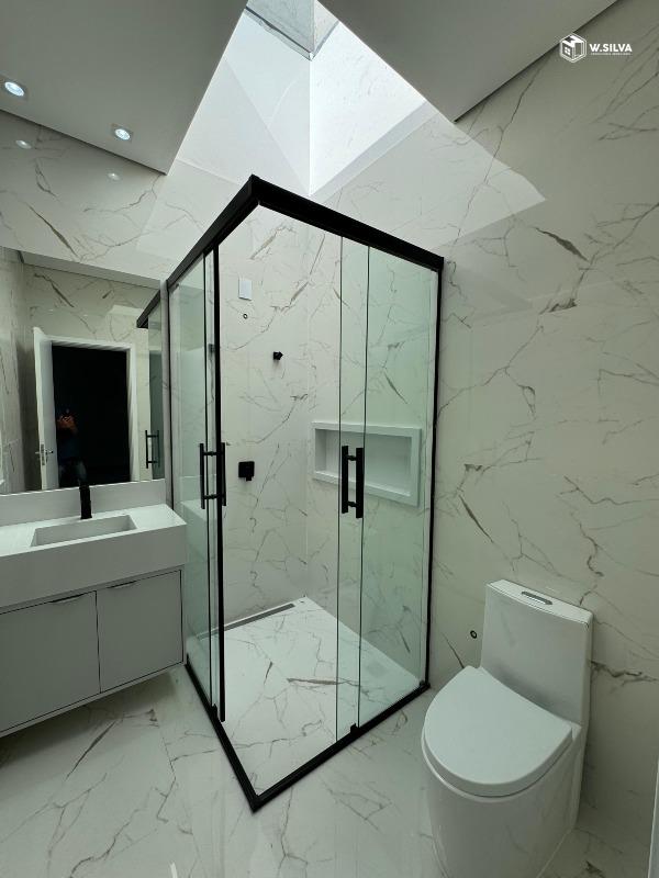 Casa em Condomínio à venda no Condomínio Park Gran Reserve: Banheiro Suite Master