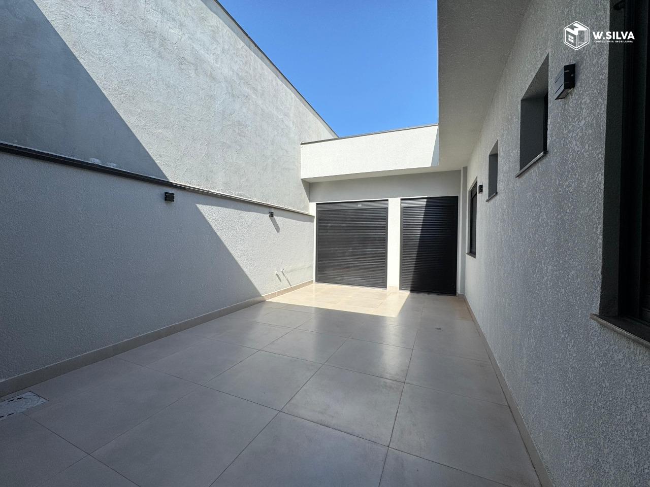 Casa em Condomínio à venda no Condomínio Park Gran Reserve: Lavanderia discreta