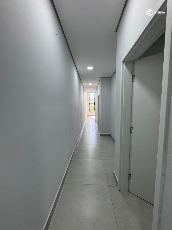 Casa em Condomínio à venda no Condomínio Park Gran Reserve: Corredor