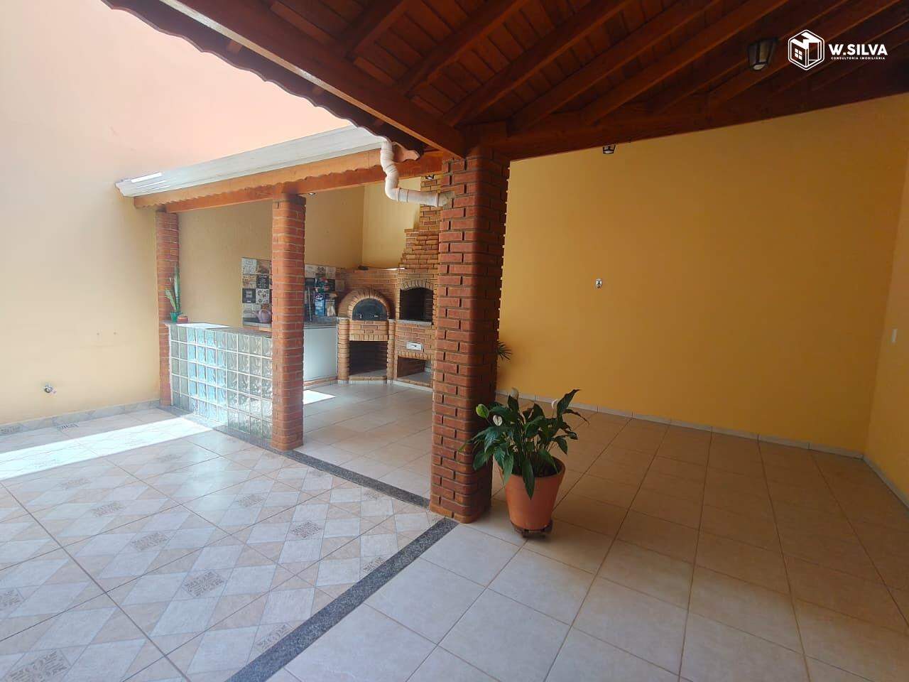 Casa em Condomínio à venda no Condomínio Residencial Flamboyant: