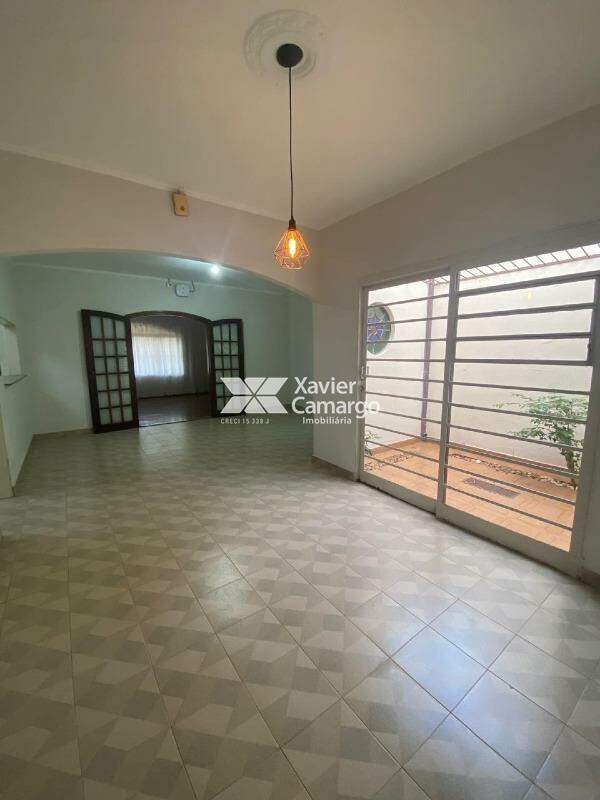 Casa à venda no Jardim América: Sala de jantar 