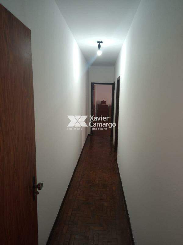 Casa à venda no Vila Paulista: Corredor interno 