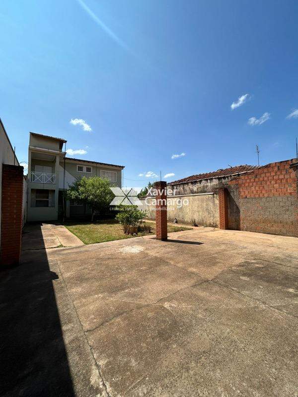 Casa à venda no Estádio: Quintal