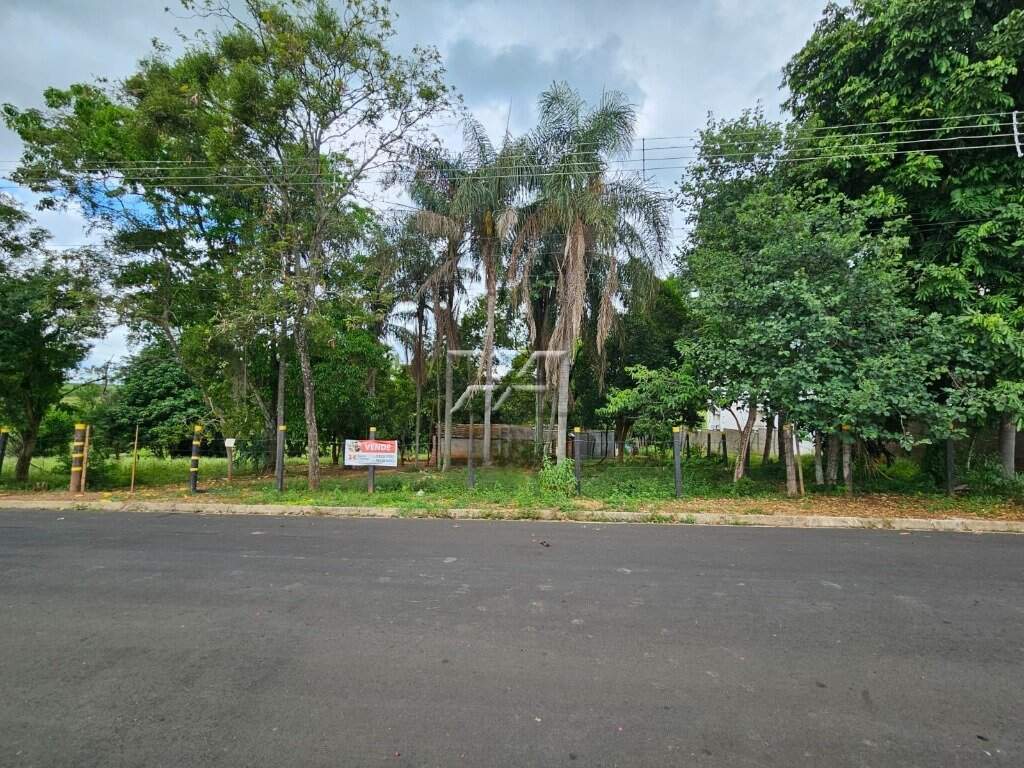 Terreno/Área à venda no Centro: Fachada