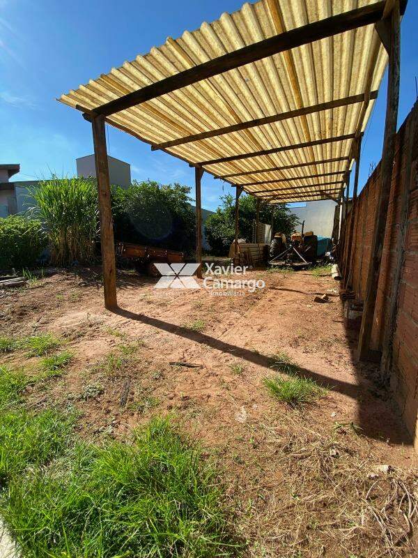 Terreno/Área à venda no Jardim do Ipês: Terreno