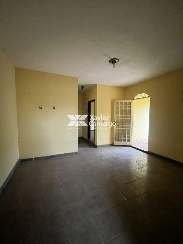 Casa para aluguel no Jardim Panorama: Sala de Estar