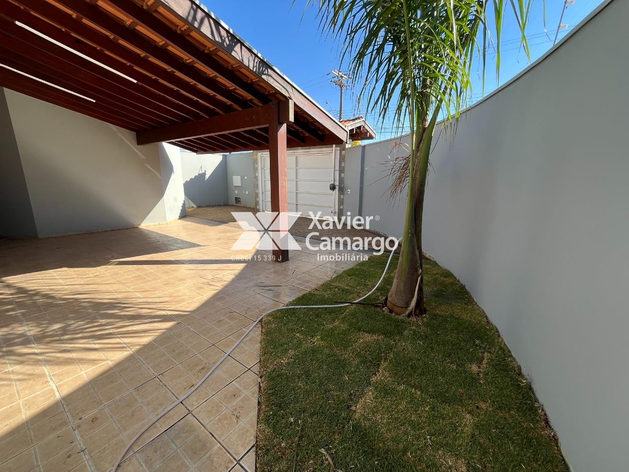 Casa para aluguel no Jardim América: Garagem 