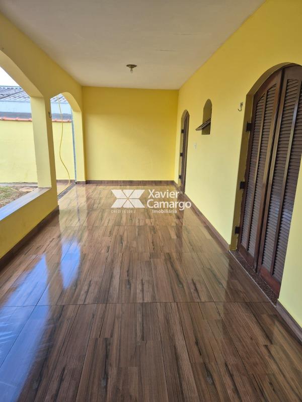 Casa para aluguel no Parque Mãe Preta: Área externa