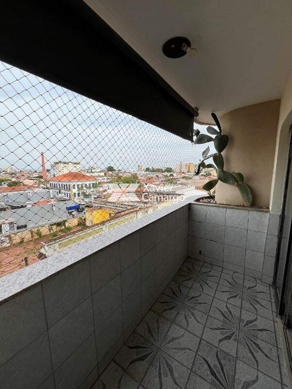 Apartamento para aluguel no Centro: Sacada