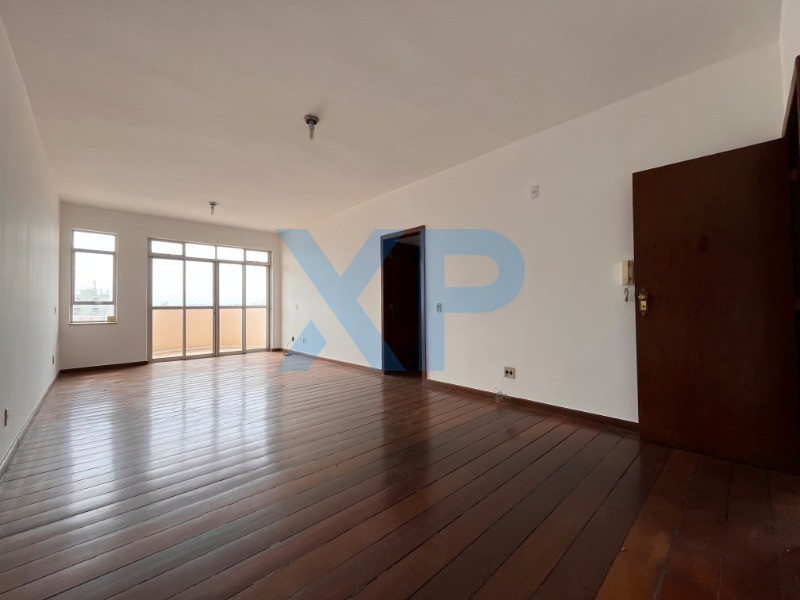 Apartamento Tipo à venda no CENTRO: SALA