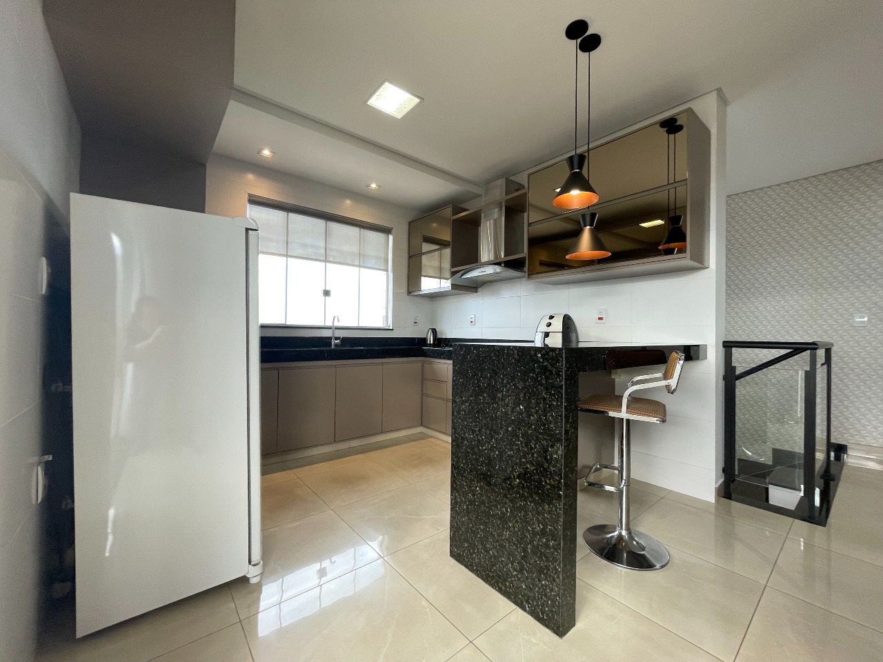 Cobertura à venda no BOM PASTOR: COZINHA AMERICANA