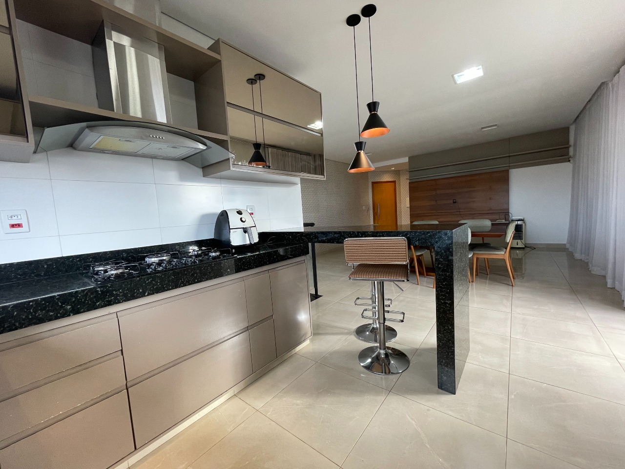 Cobertura à venda no BOM PASTOR: COZINHA AMERICANA