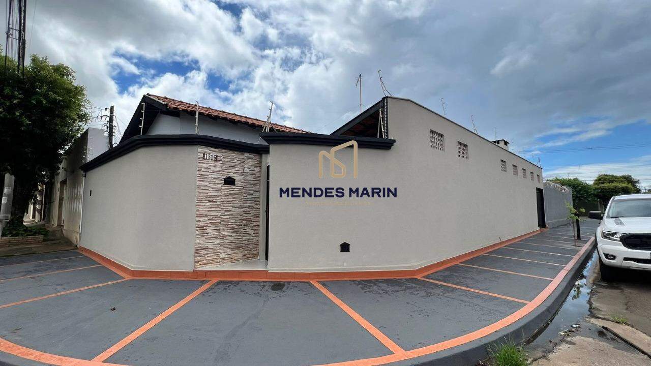 Casa à venda no Conjunto Habitacional Hilda Mandarino: 