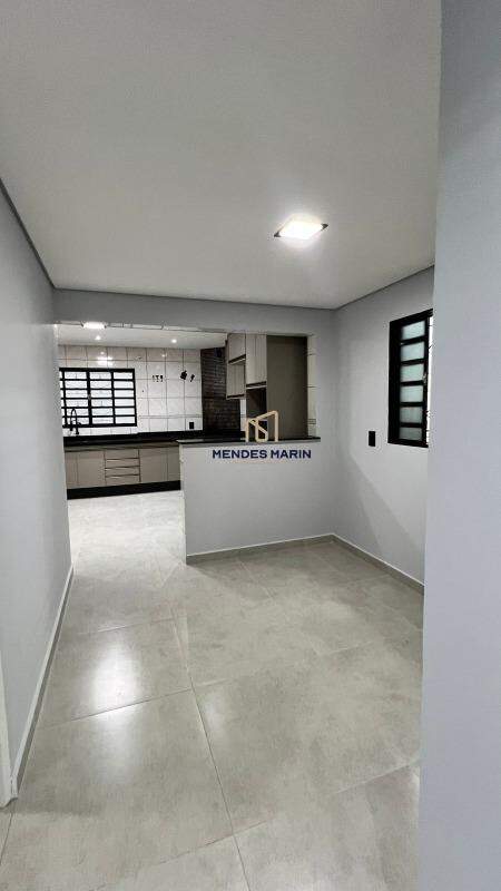 Casa à venda no Conjunto Habitacional Hilda Mandarino: 
