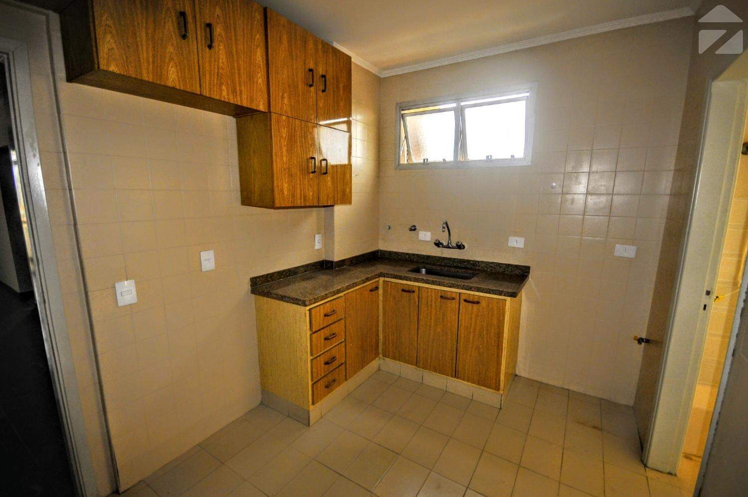 Apartamento em Bosque, Campinas - SP | Zelo Imóveis: Cozinha
