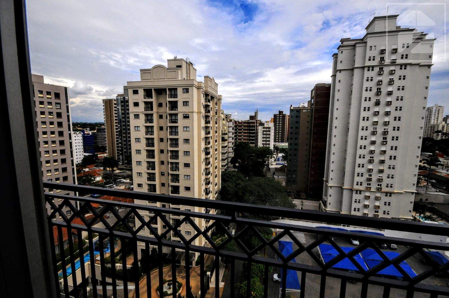 Apartamento em Cambuí, Campinas - SP | Zelo Imóveis: 