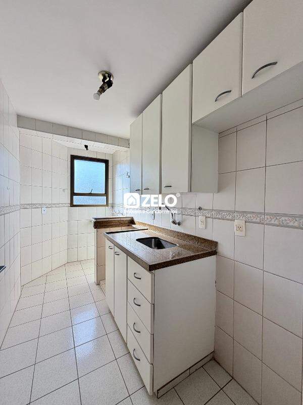 Apartamento em Cambuí, Campinas - SP | Zelo Imóveis: Cozinha