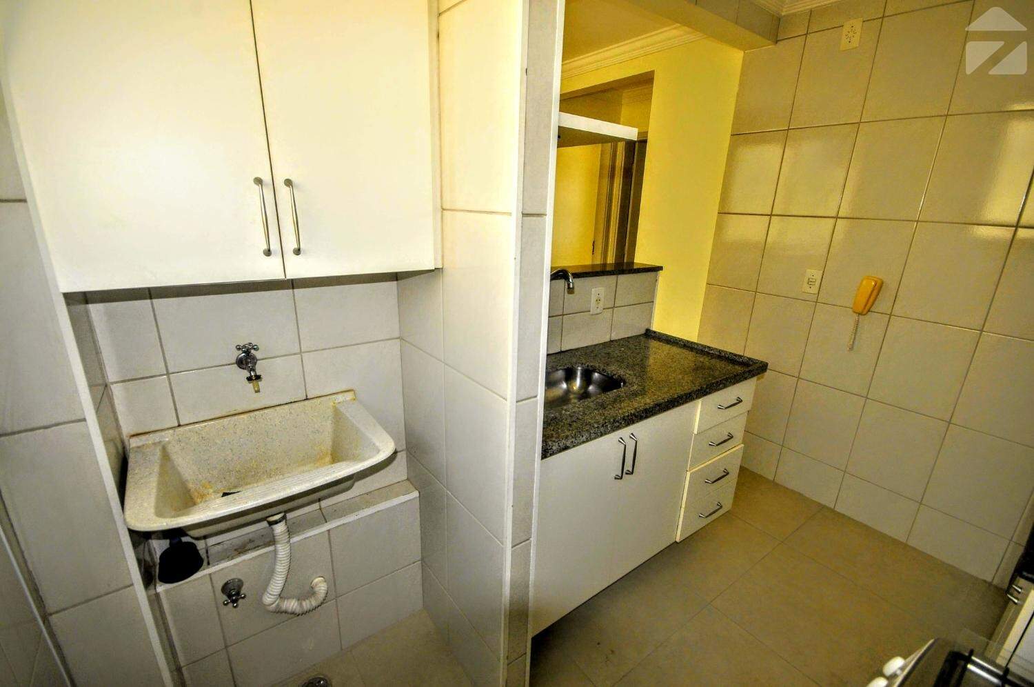 Apartamento em Vila Industrial, Campinas - SP | Zelo Imóveis: Área de serviço