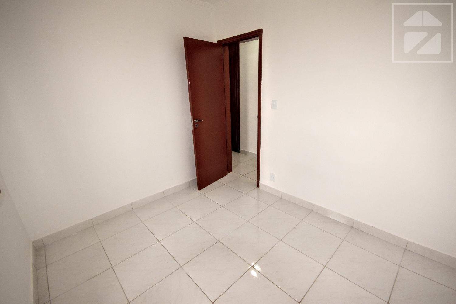 Apartamento em Jardim dos Oliveiras, Campinas - SP | Zelo Imóveis: Dormitório