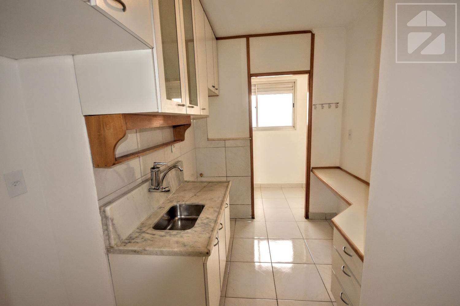 Apartamento em Jardim dos Oliveiras, Campinas - SP | Zelo Imóveis: Cozinha