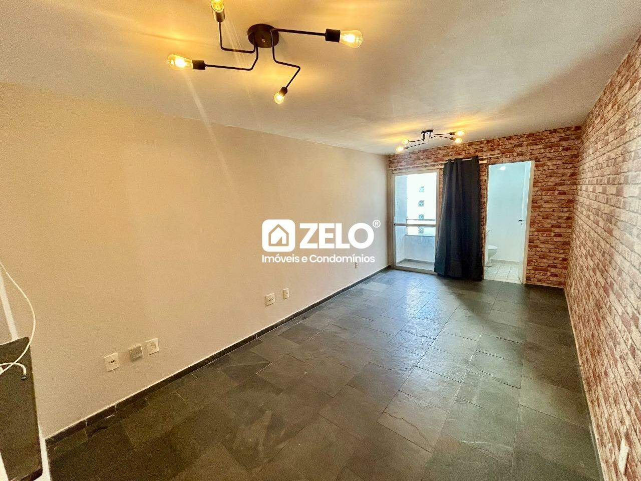 Apartamento em Cambuí, Campinas - SP | Zelo Imóveis: Sala de estar